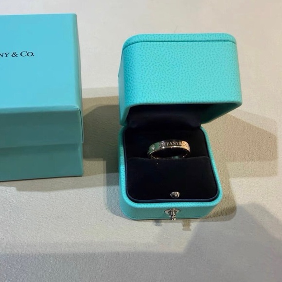 Tiffany & Co. Silver Ring in Blue Box